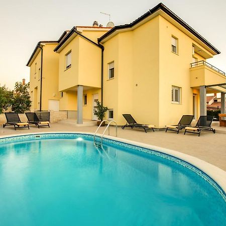 Villa Cera Пула Екстер'єр фото